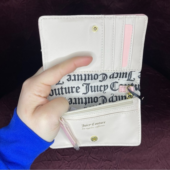 Juicy Couture Valentines Small Hand Wallet - Picture 4 of 7